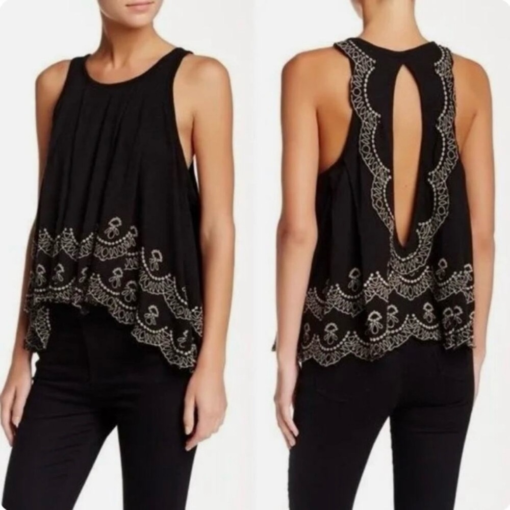 Toosaloosa Black Embroidered Scallop Hem Tank Top EUC